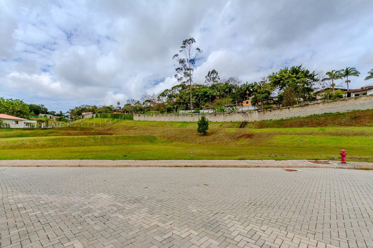 Lote/Terreno de 939m² no bairro Rio do Meio, em Camboriú | Eu Corretor