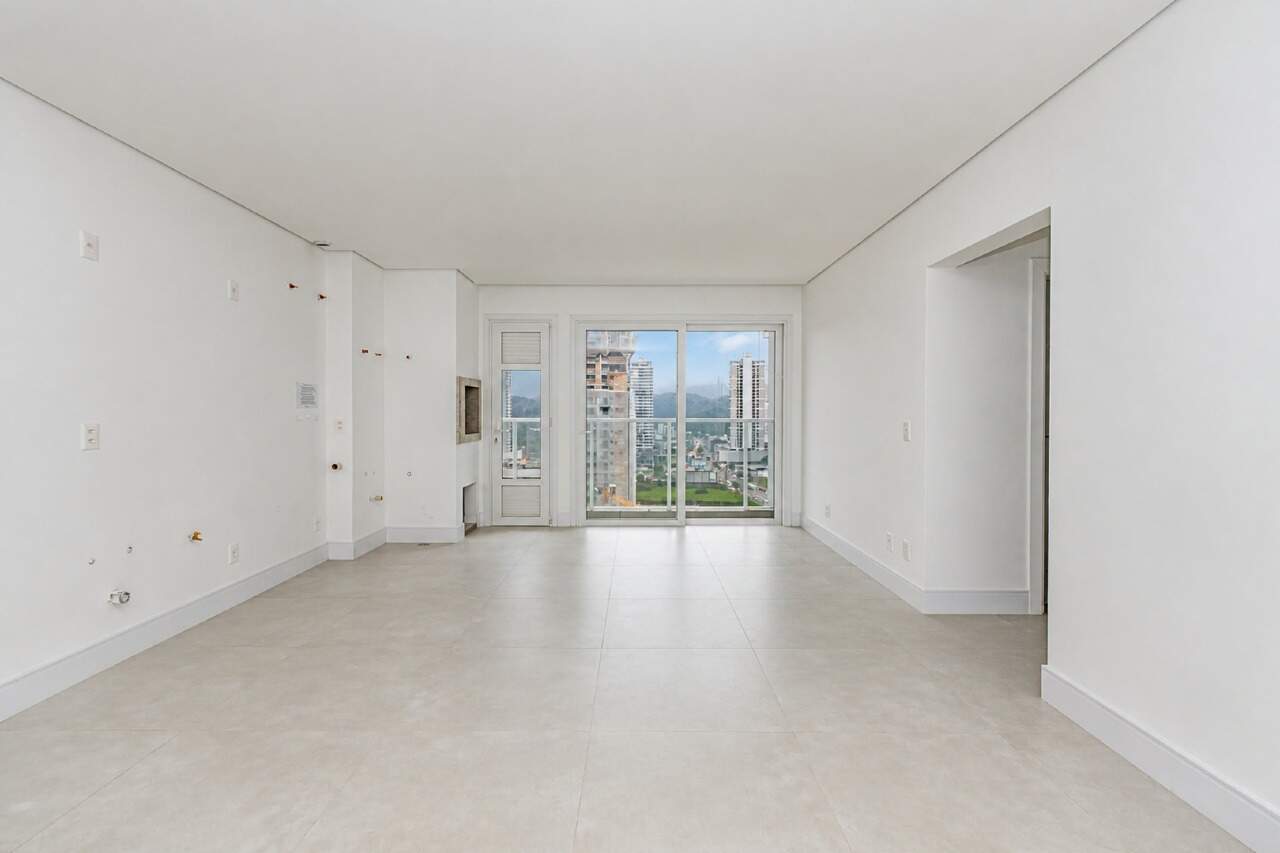 Apartamento à venda no Praia Brava: 