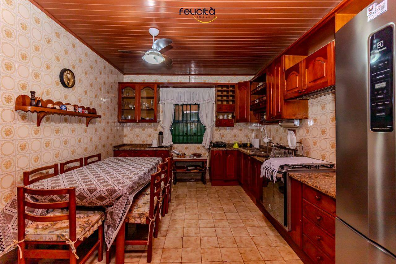 Casa de 3 quartos, 120m² no bairro Centro, em Balneário Camboriú | Eu Corretor