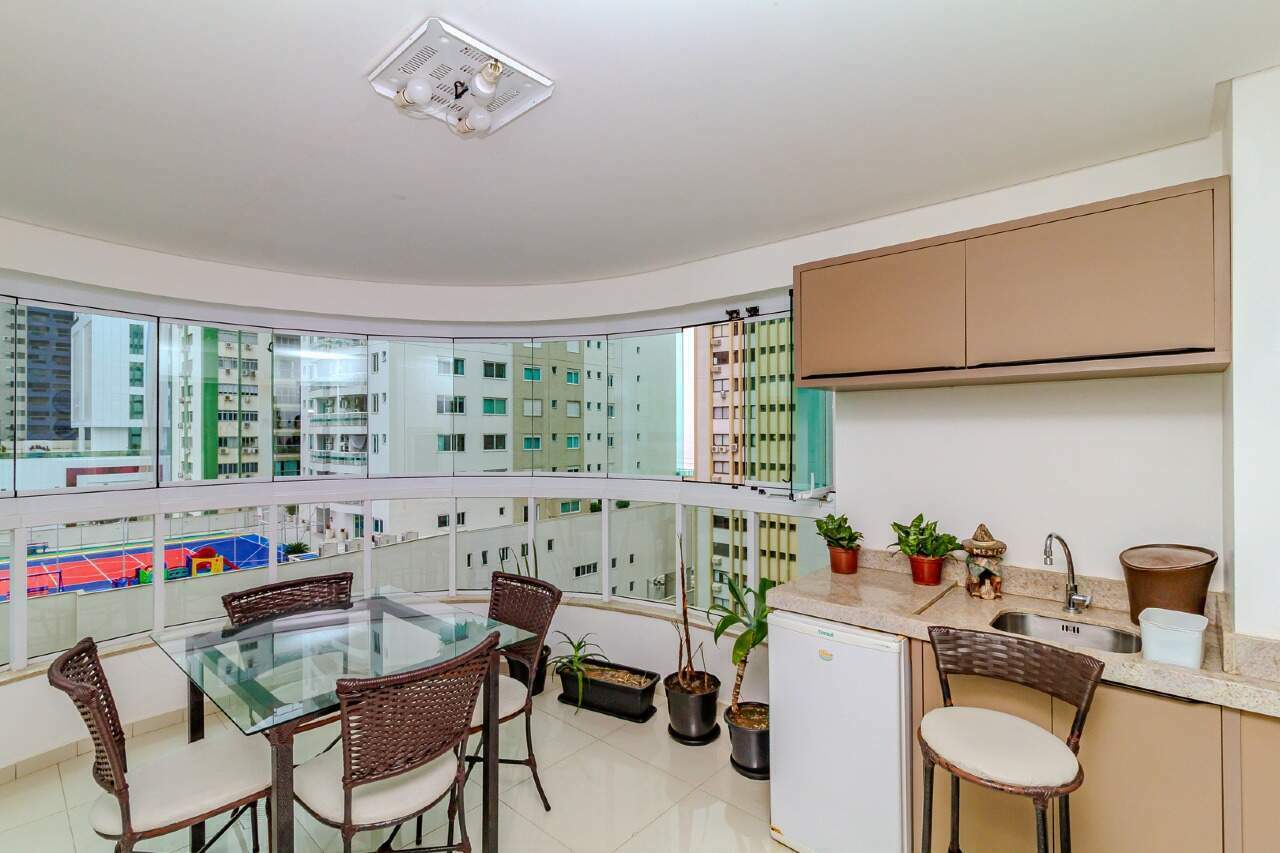 Apartamento de 3 quartos, 143m² no bairro Centro, em Balneário Camboriú | Eu Corretor
