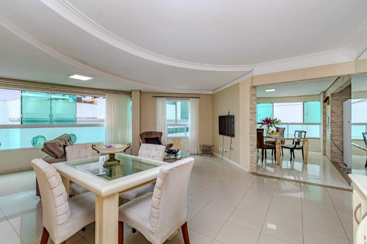 Apartamento de 3 quartos, 136m² no bairro Centro, em Balneário Camboriú | Eu Corretor