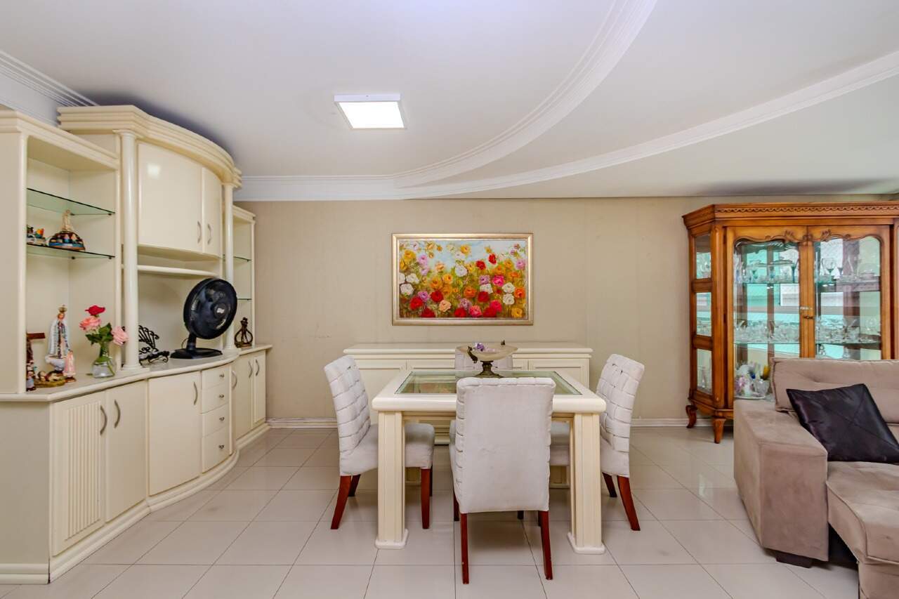 Apartamento de 3 quartos, 136m² no bairro Centro, em Balneário Camboriú | Eu Corretor