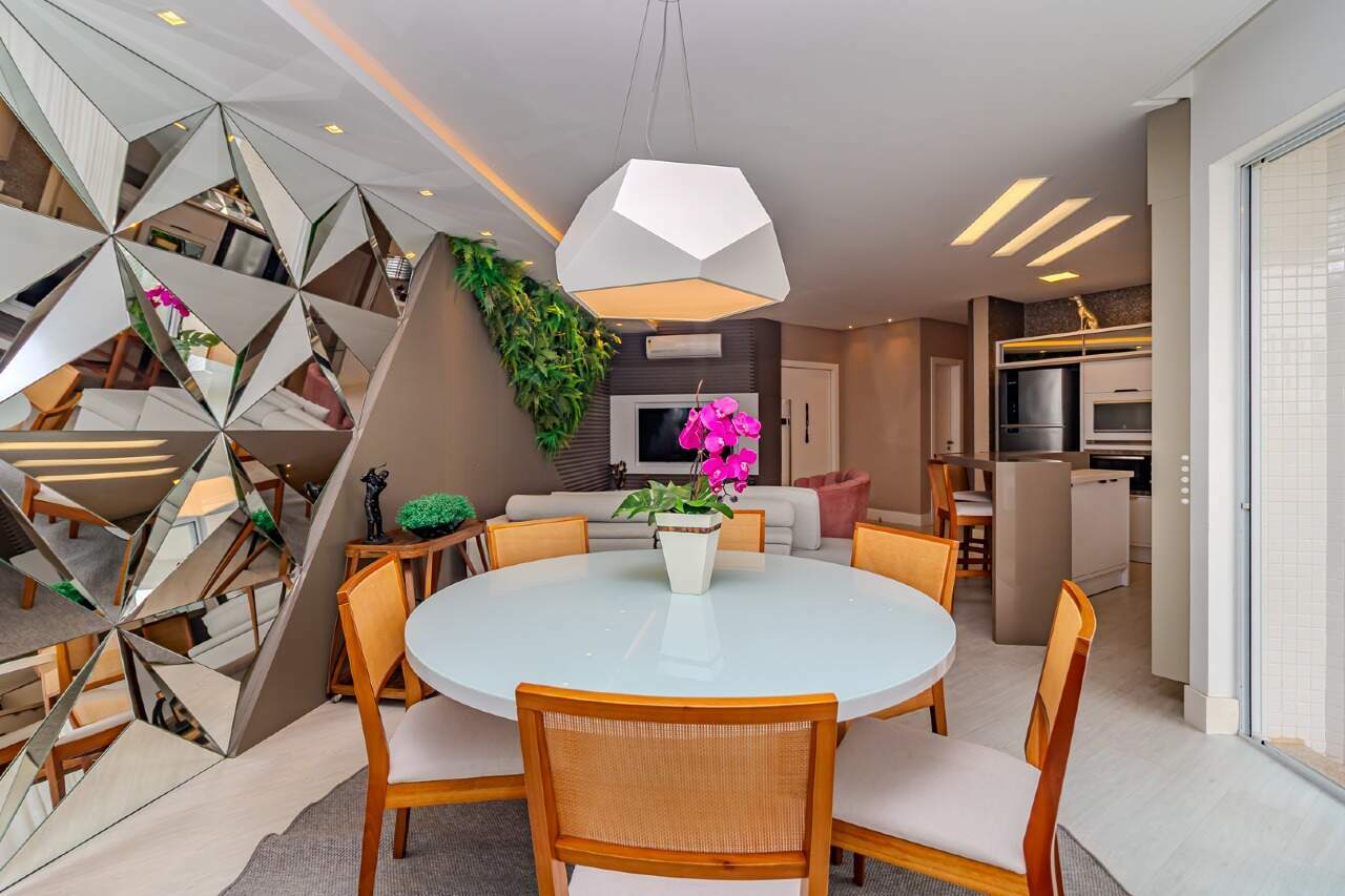 Apartamento de 3 quartos, 130m² no bairro Centro, em Balneário Camboriú | Eu Corretor