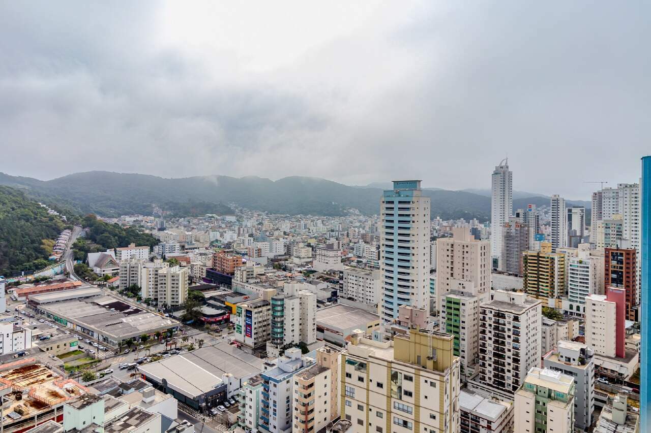 Apartamento de 3 quartos, 130m² no bairro Centro, em Balneário Camboriú | Eu Corretor