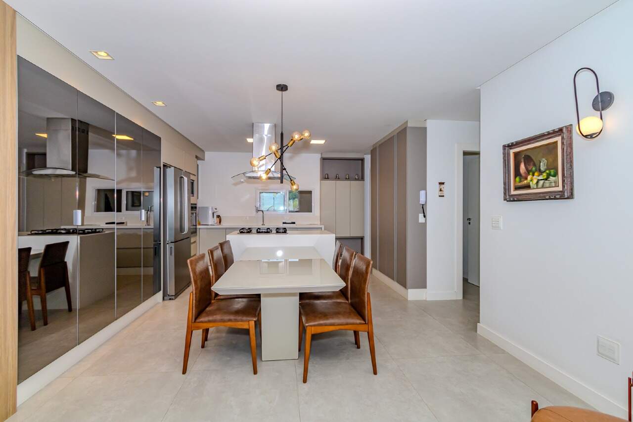 Apartamento de 3 quartos, 167m² no bairro Fazenda, em Itajaí | Eu Corretor