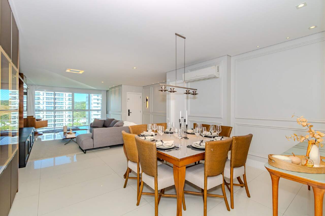 Apartamento à venda no Praia Brava: 