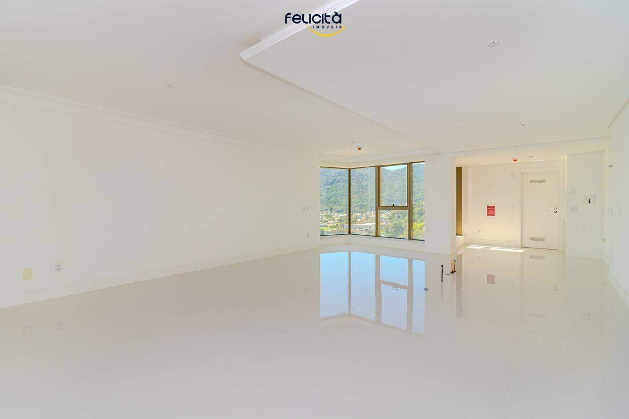 Apartamento de 4 quartos, 265m² no bairro Centro, em Balneário Camboriú | Eu Corretor