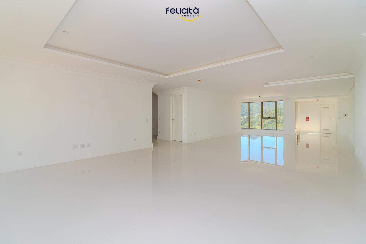 Apartamento de 4 quartos, 265m² no bairro Centro, em Balneário Camboriú | Eu Corretor