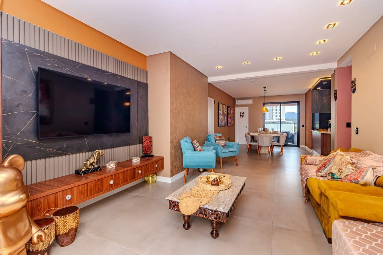 Apartamento de 4 quartos, 300m² no bairro Centro, em Balneário Camboriú | Eu Corretor