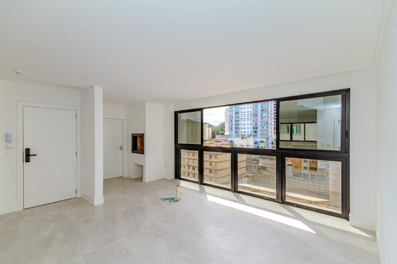 Apartamento de 3 quartos, 111m² no bairro Pioneiros, em Balneário Camboriú | Eu Corretor