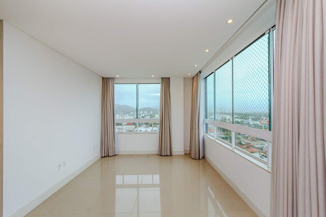 Apartamento de 3 quartos, 130m² no bairro Centro, em Balneário Camboriú | Eu Corretor