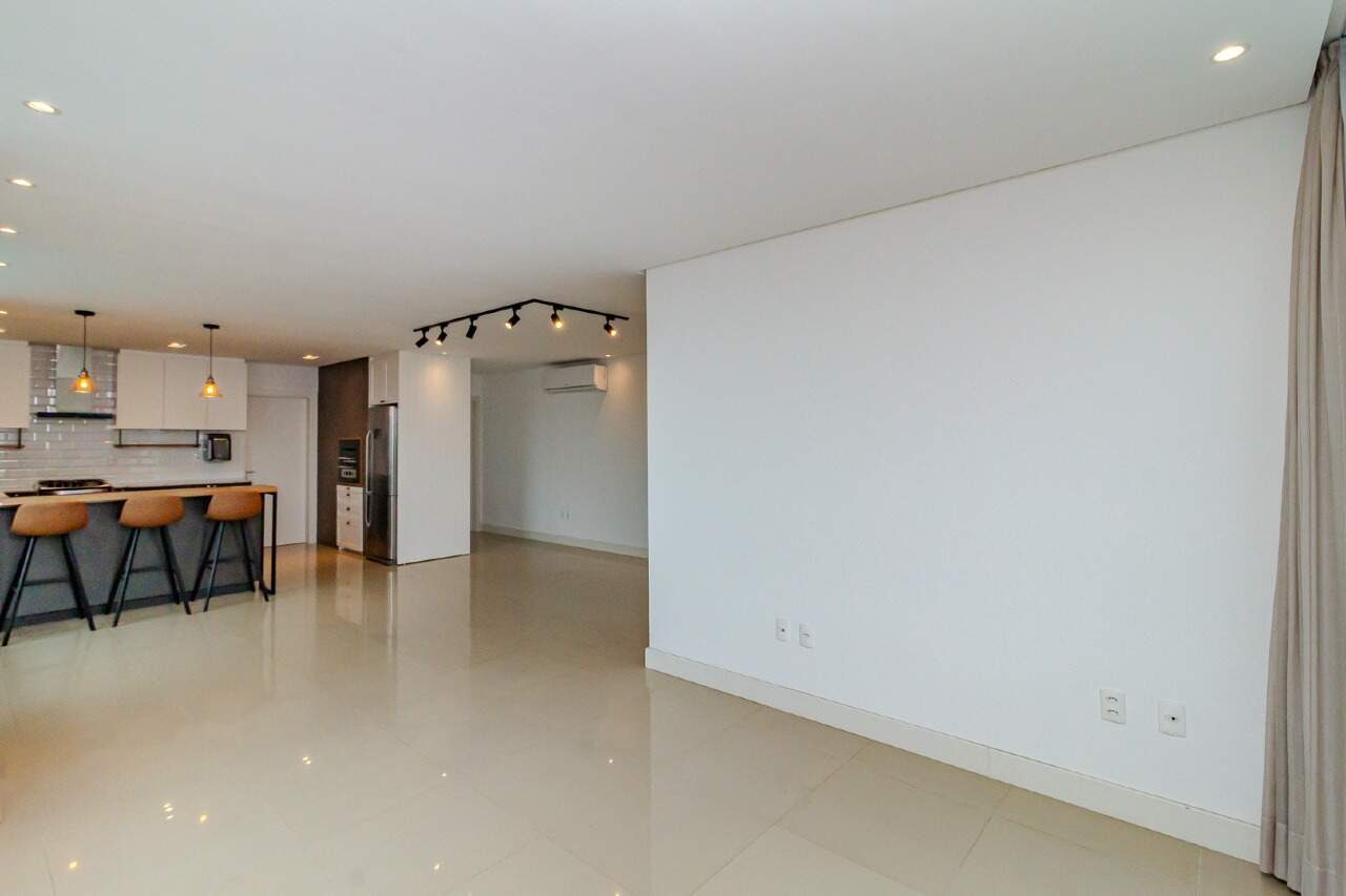Apartamento de 3 quartos, 130m² no bairro Centro, em Balneário Camboriú | Eu Corretor