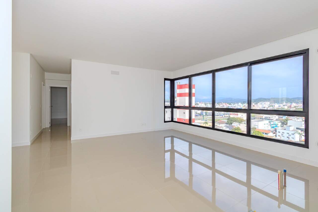 Apartamento de 3 quartos, 129m² no bairro Centro, em Balneário Camboriú | Eu Corretor