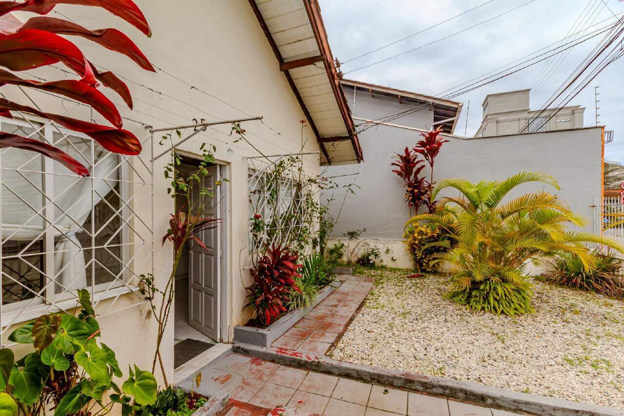 Casa de 4 quartos, 252m² no bairro Centro, em Balneário Camboriú | Eu Corretor