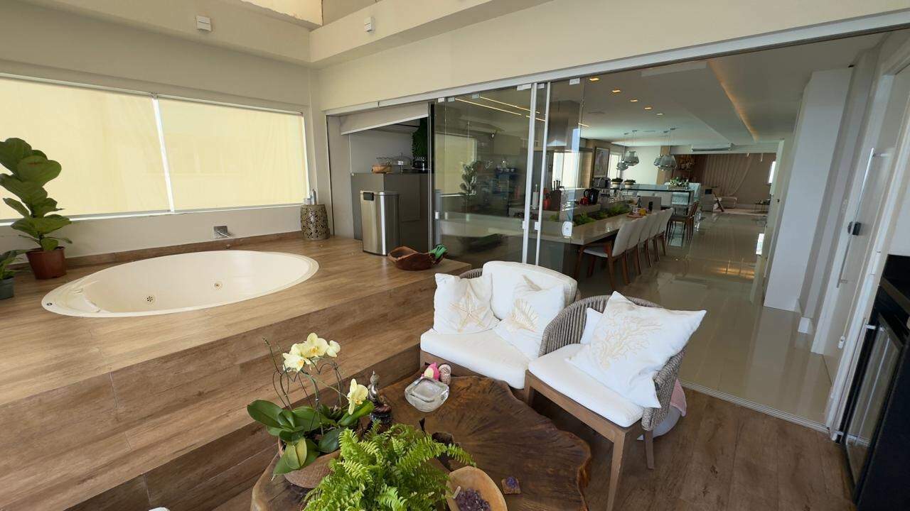 Cobertura de 4 quartos, 352m² no bairro Centro, em Balneário Camboriú | Eu Corretor