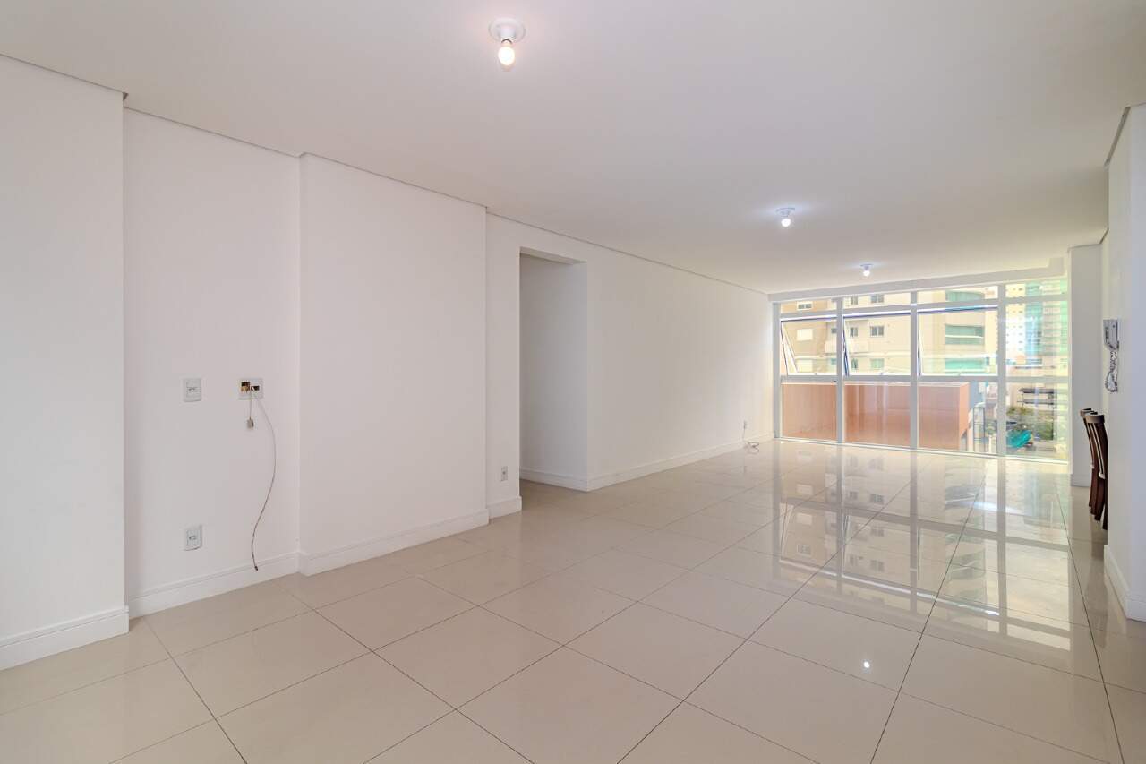 Apartamento de 3 quartos, 130m² no bairro Centro, em Balneário Camboriú | Eu Corretor