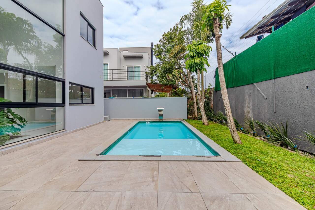 Casa de Condomínio de 5 quartos, 300m² no bairro Barra, em Balneário Camboriú | Eu Corretor