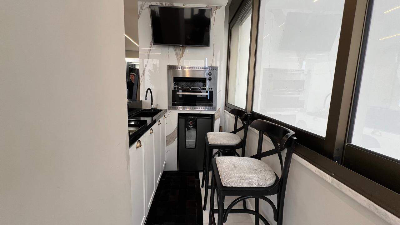 Apartamento de 3 quartos, 169m² no bairro Centro, em Balneário Camboriú | Eu Corretor