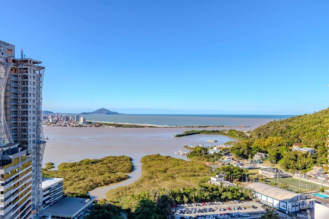 Apartamento de 2 quartos, 108m² no bairro Fazenda, em Itajaí | Eu Corretor