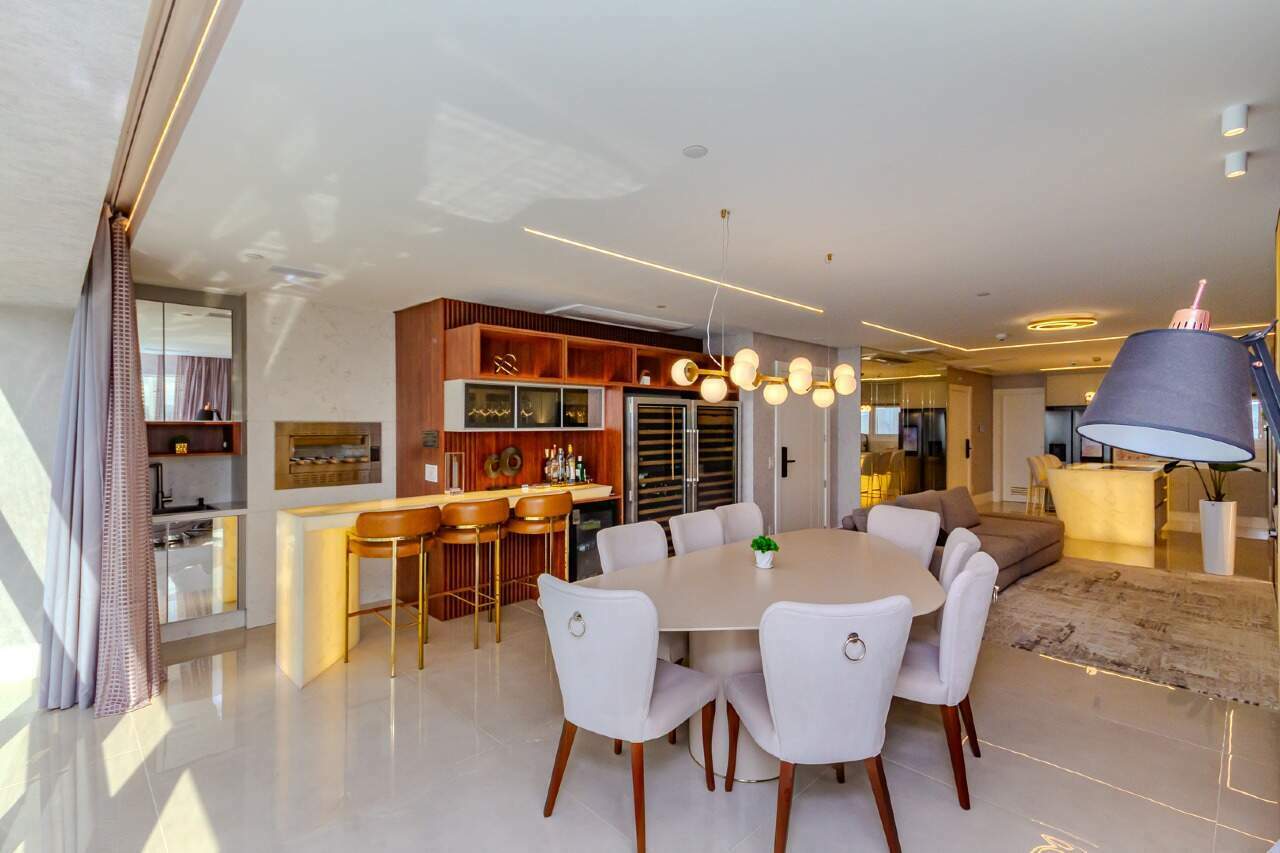 Apartamento de 4 quartos, 198m² no bairro Centro, em Balneário Camboriú | Eu Corretor