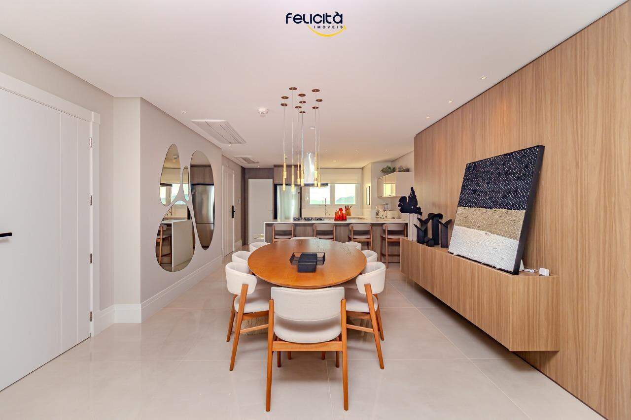 Apartamento de 4 quartos, 216m² no bairro Barra Sul, em Balneário Camboriú | Eu Corretor