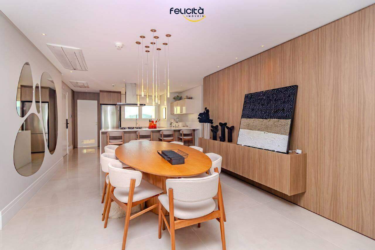 Apartamento de 4 quartos, 216m² no bairro Barra Sul, em Balneário Camboriú | Eu Corretor
