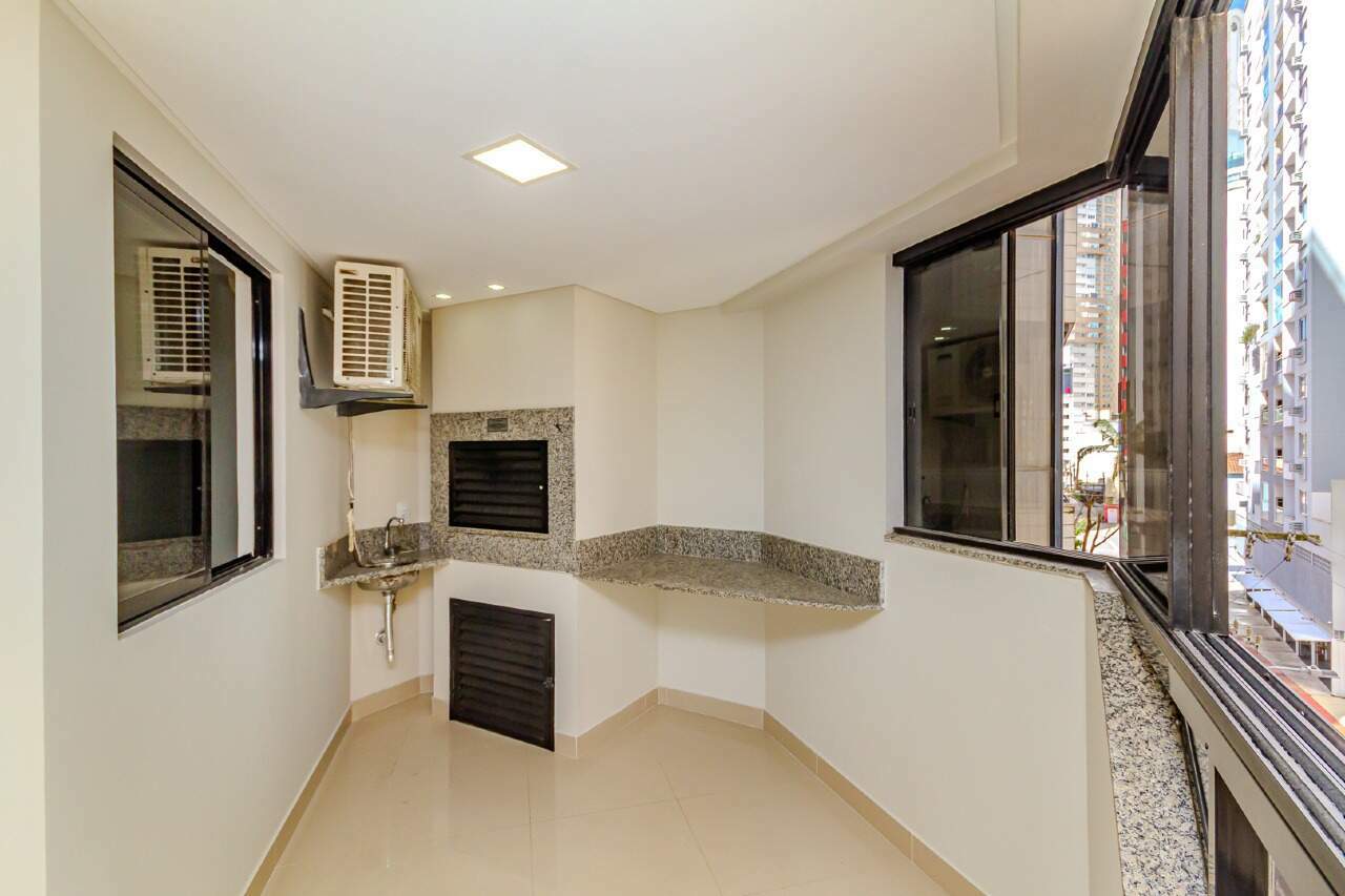 Apartamento de 2 quartos, 117m² no bairro Centro, em Balneário Camboriú | Eu Corretor