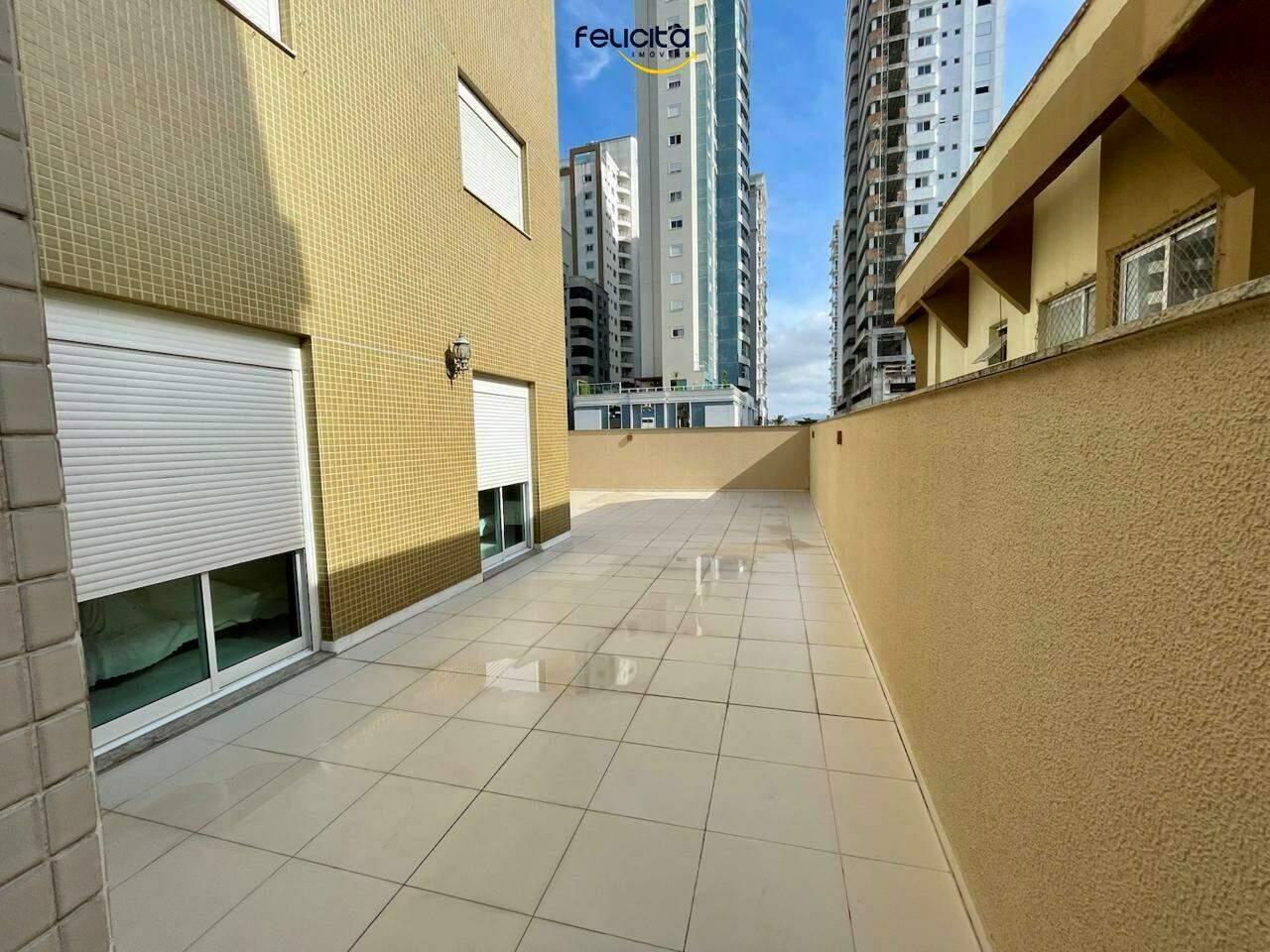 Apartamento de 2 quartos, 260m² no bairro Centro, em Balneário Camboriú | Eu Corretor