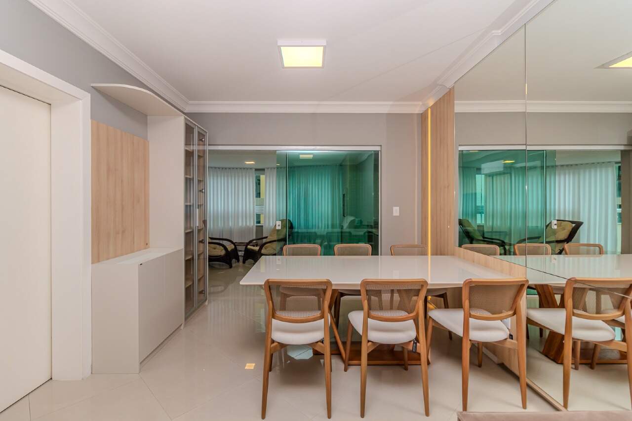 Apartamento de 3 quartos, 190m² no bairro Centro, em Balneário Camboriú | Eu Corretor
