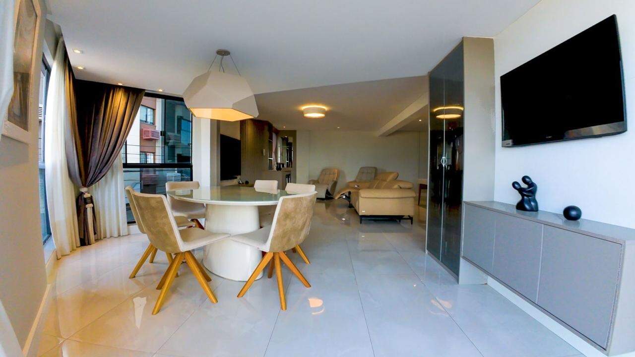 Apartamento de 4 quartos, 412m² no bairro Centro, em Balneário Camboriú | Eu Corretor