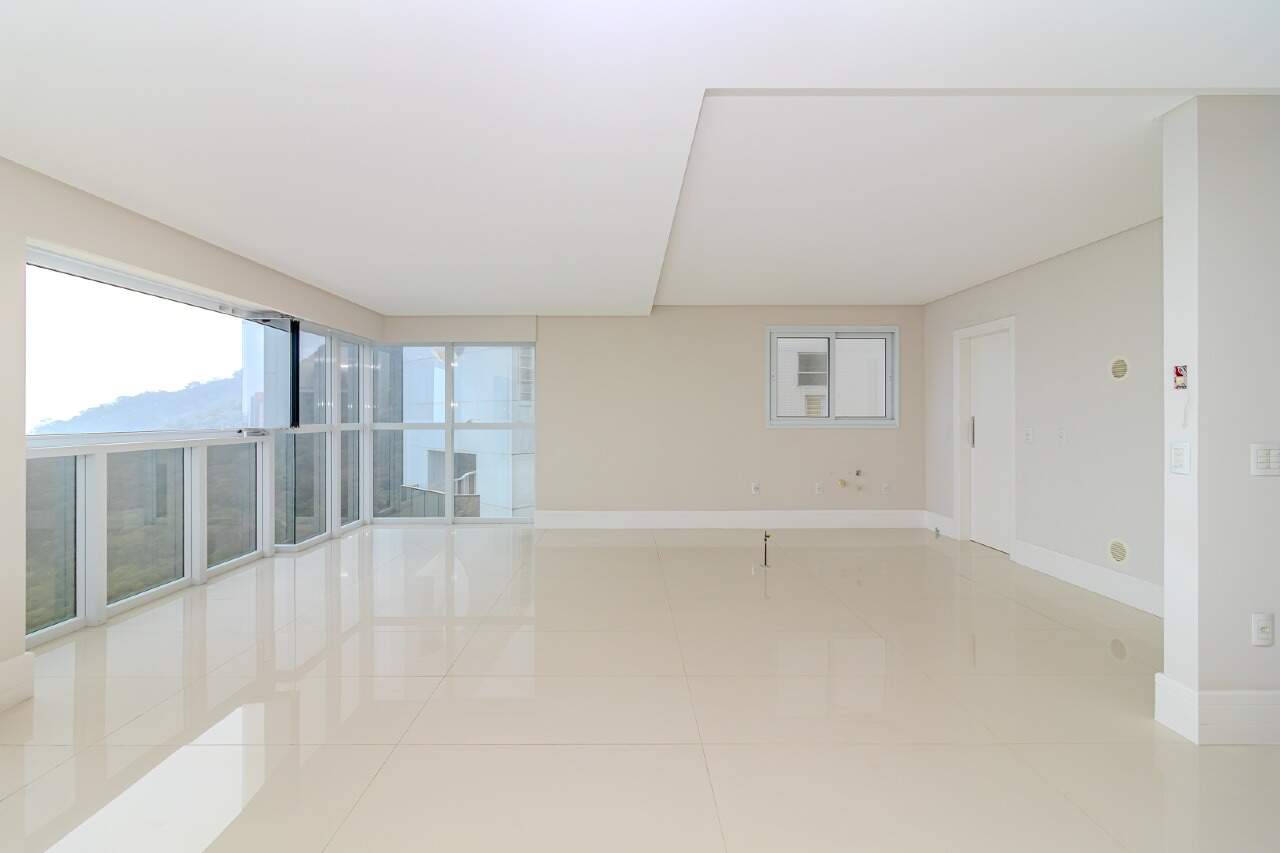 Apartamento de 4 quartos, 237m² no bairro Centro, em Balneário Camboriú | Eu Corretor