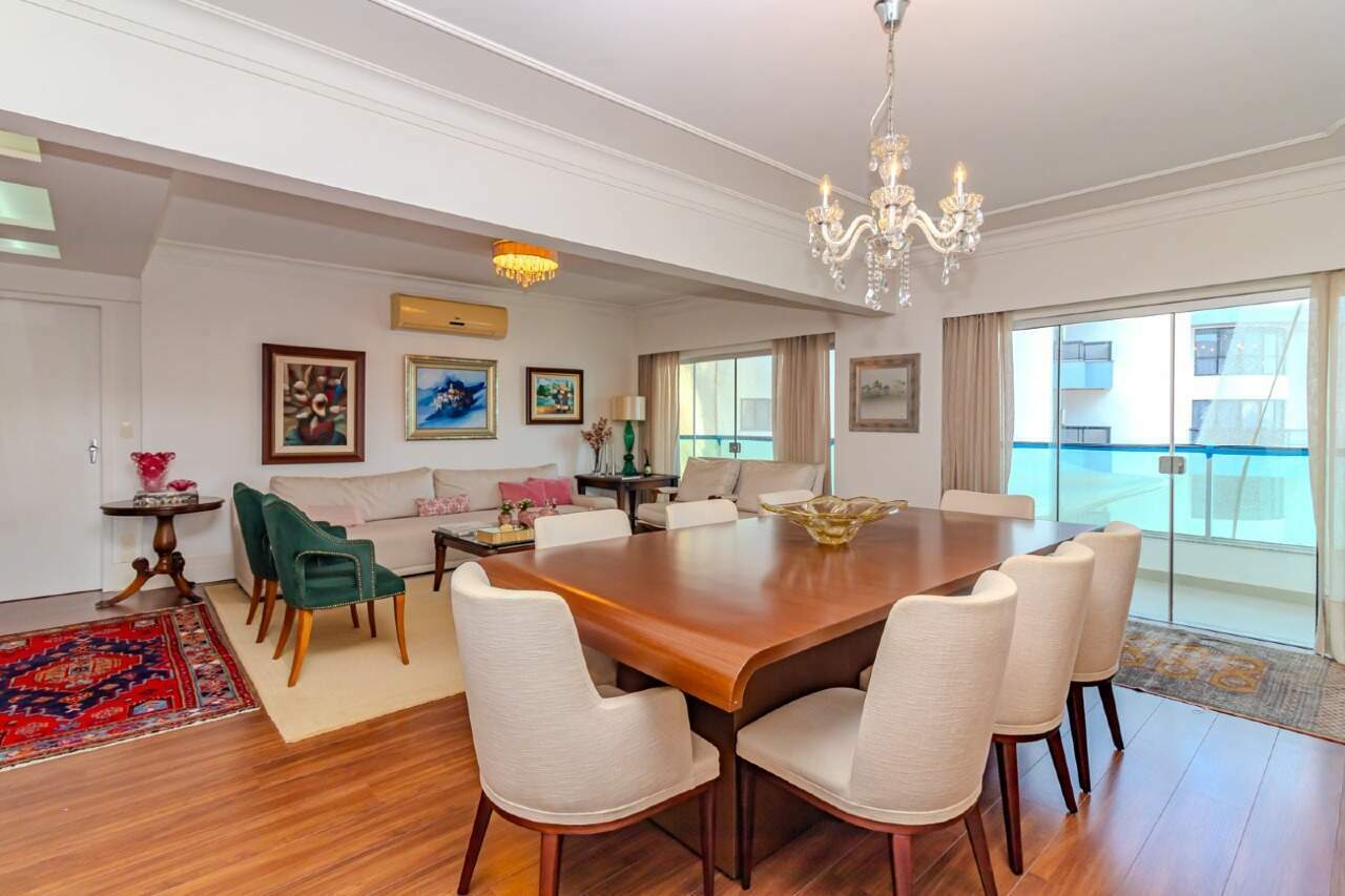 Apartamento de 4 quartos, 222152m² no bairro Centro, em Balneário Camboriú | Eu Corretor