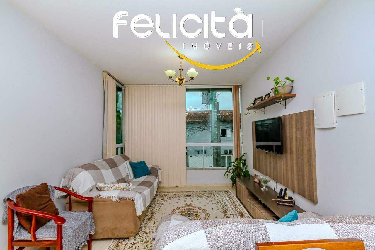 Casa de 4 quartos, 242m² no bairro Centro, em Balneário Camboriú | Eu Corretor
