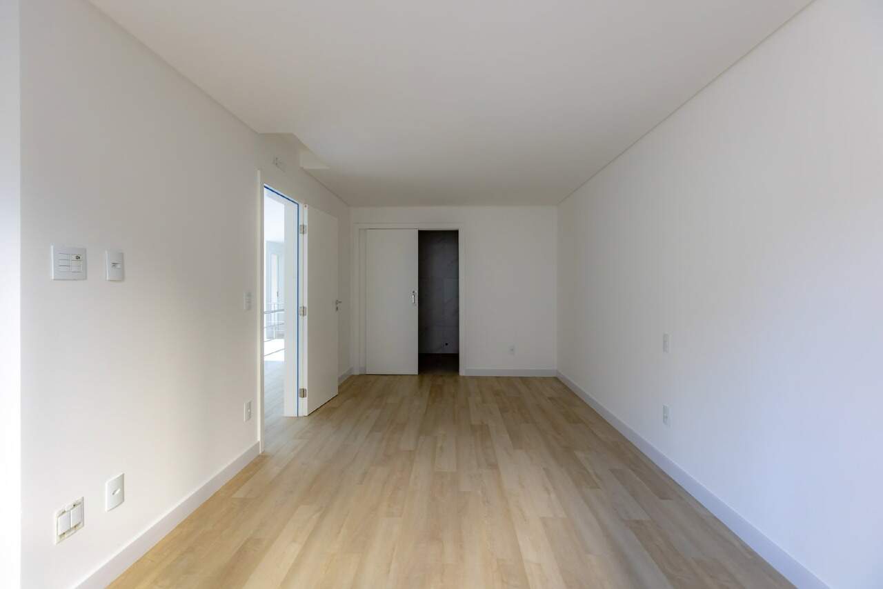 Apartamento à venda no Praia Brava: 