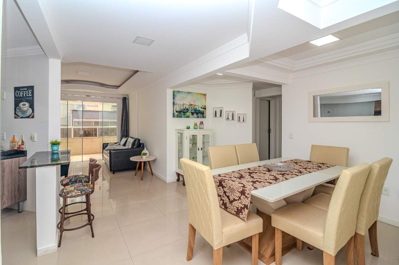 Apartamento diferenciado à venda no Centro: 