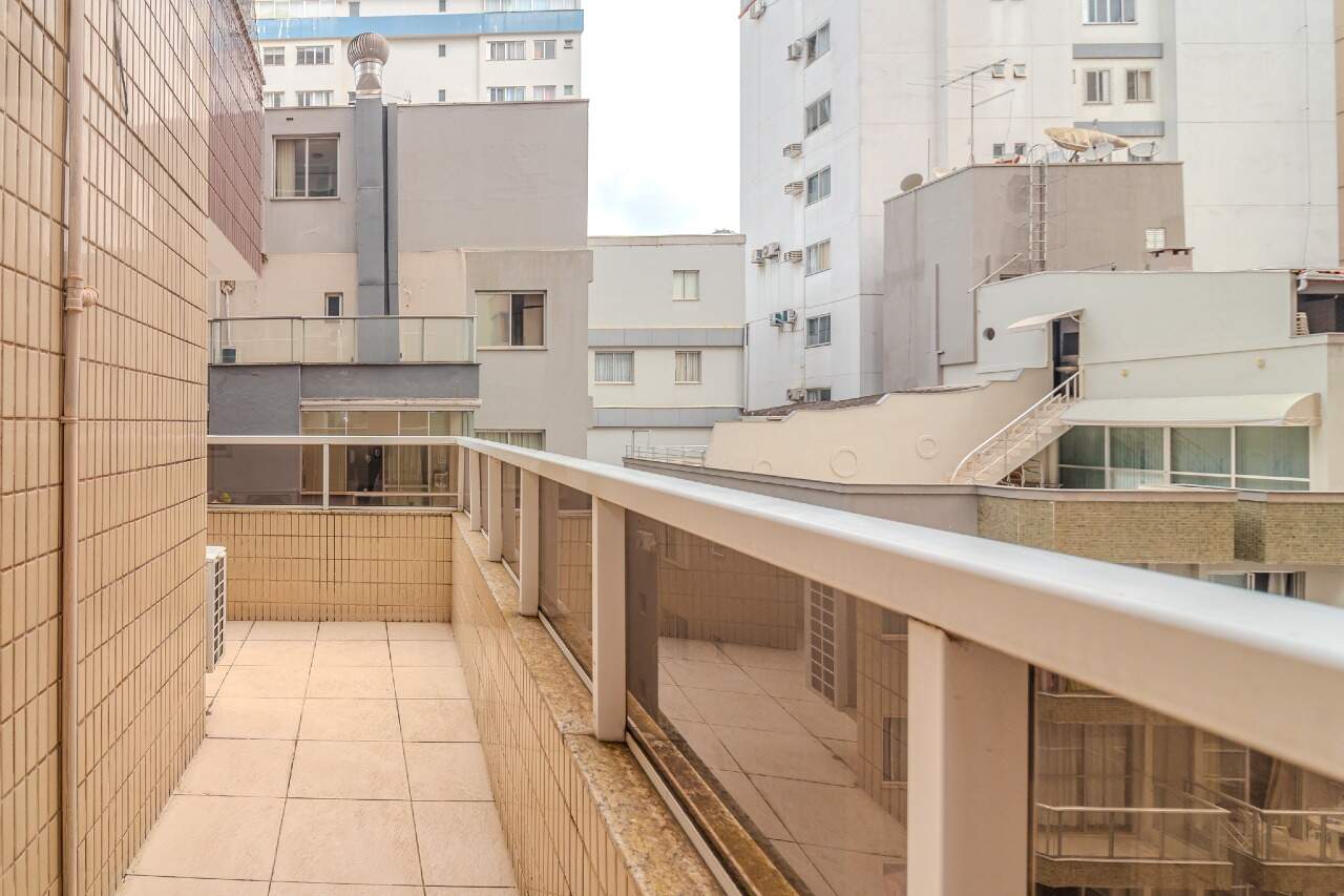 Apartamento diferenciado à venda no Centro: 