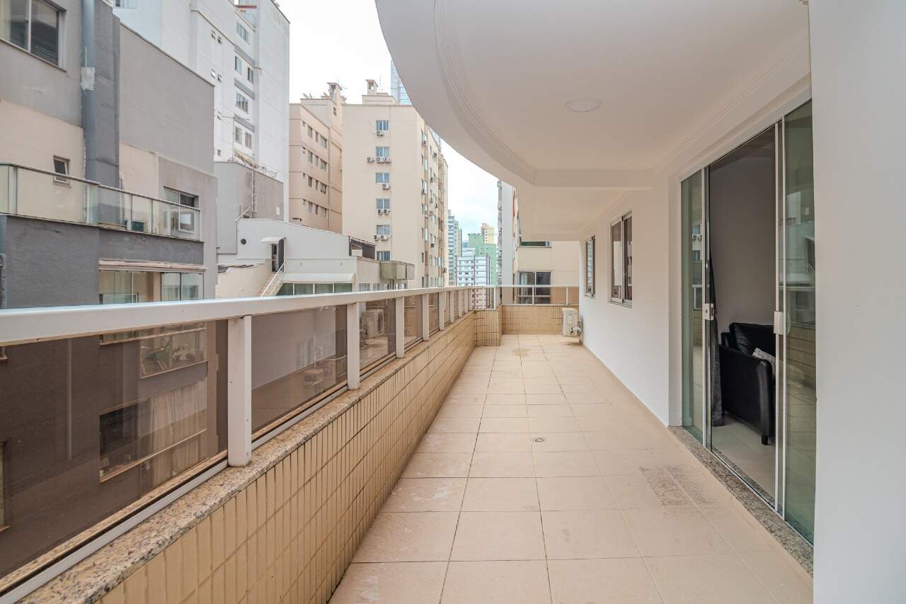 Apartamento diferenciado à venda no Centro: 
