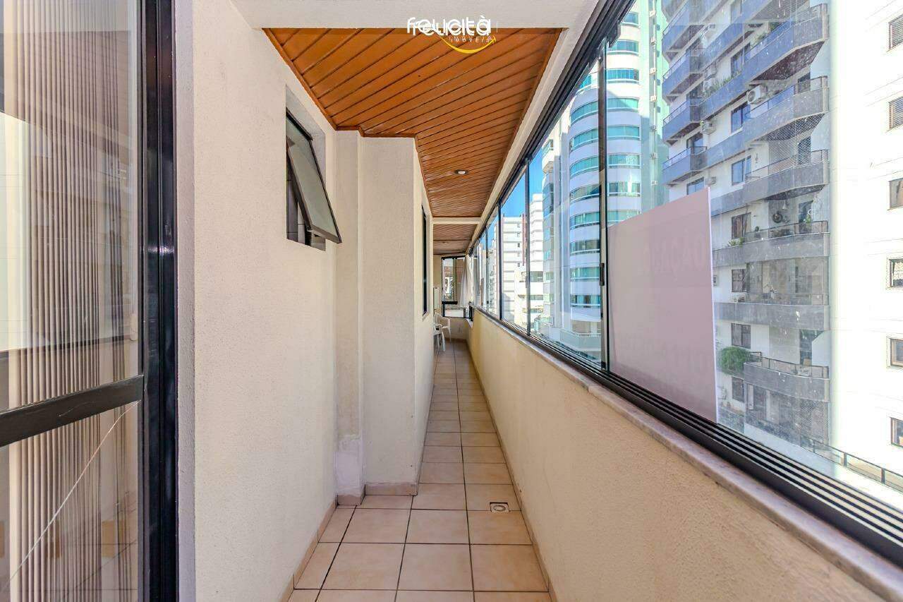 Apartamento de 2 quartos, 107m² no bairro Centro, em Balneário Camboriú | Eu Corretor
