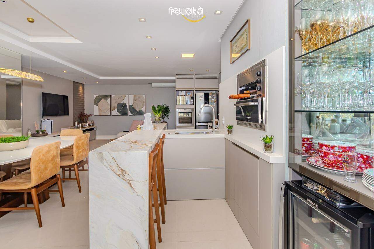 Apartamento de 3 quartos, 117m² no bairro Centro, em Balneário Camboriú | Eu Corretor