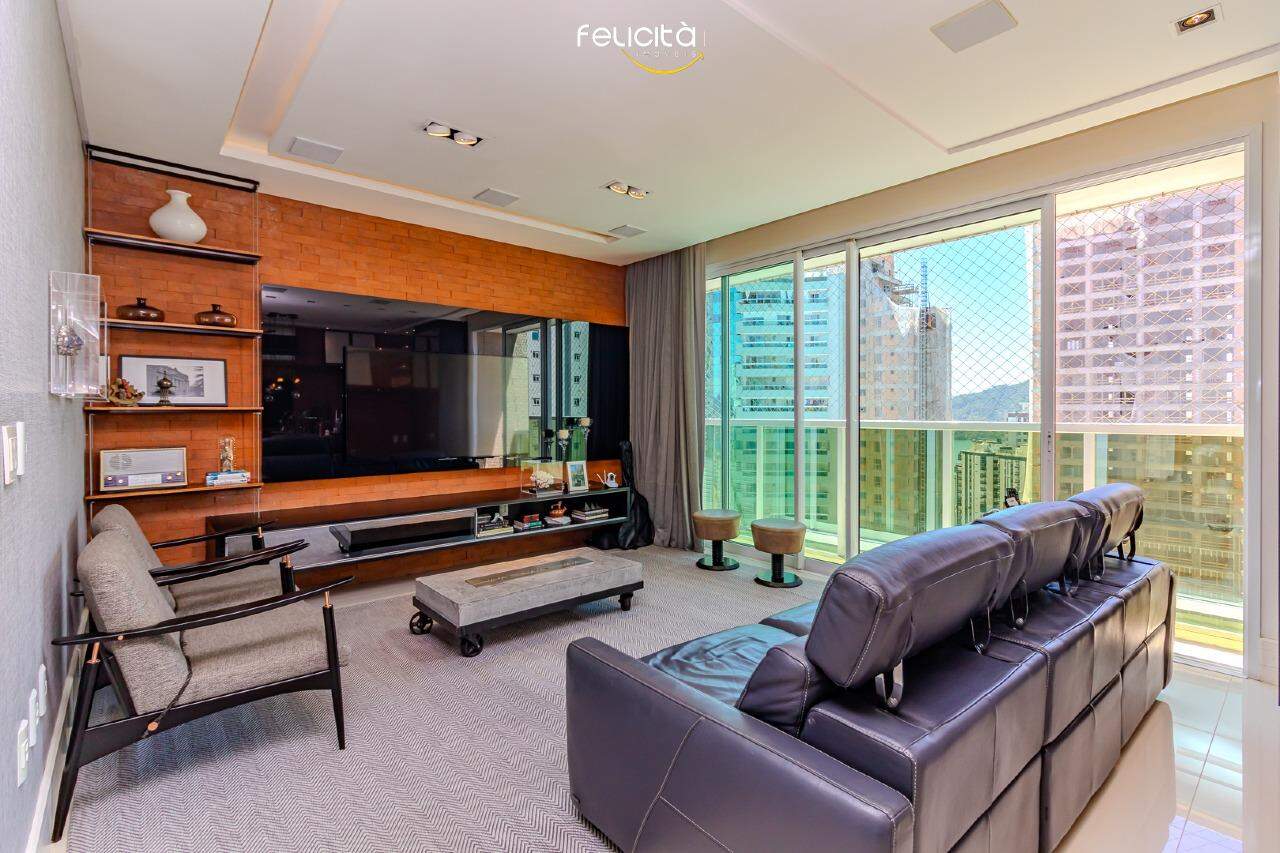 Apartamento de 3 quartos, 122m² no bairro Centro, em Balneário Camboriú | Eu Corretor