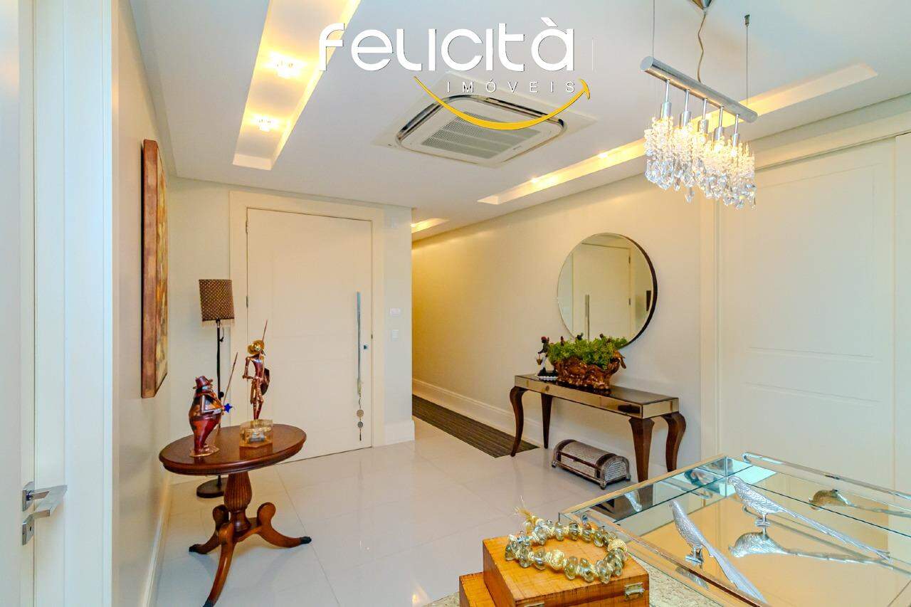 Apartamento de 4 quartos, 315m² no bairro Centro, em Balneário Camboriú | Eu Corretor
