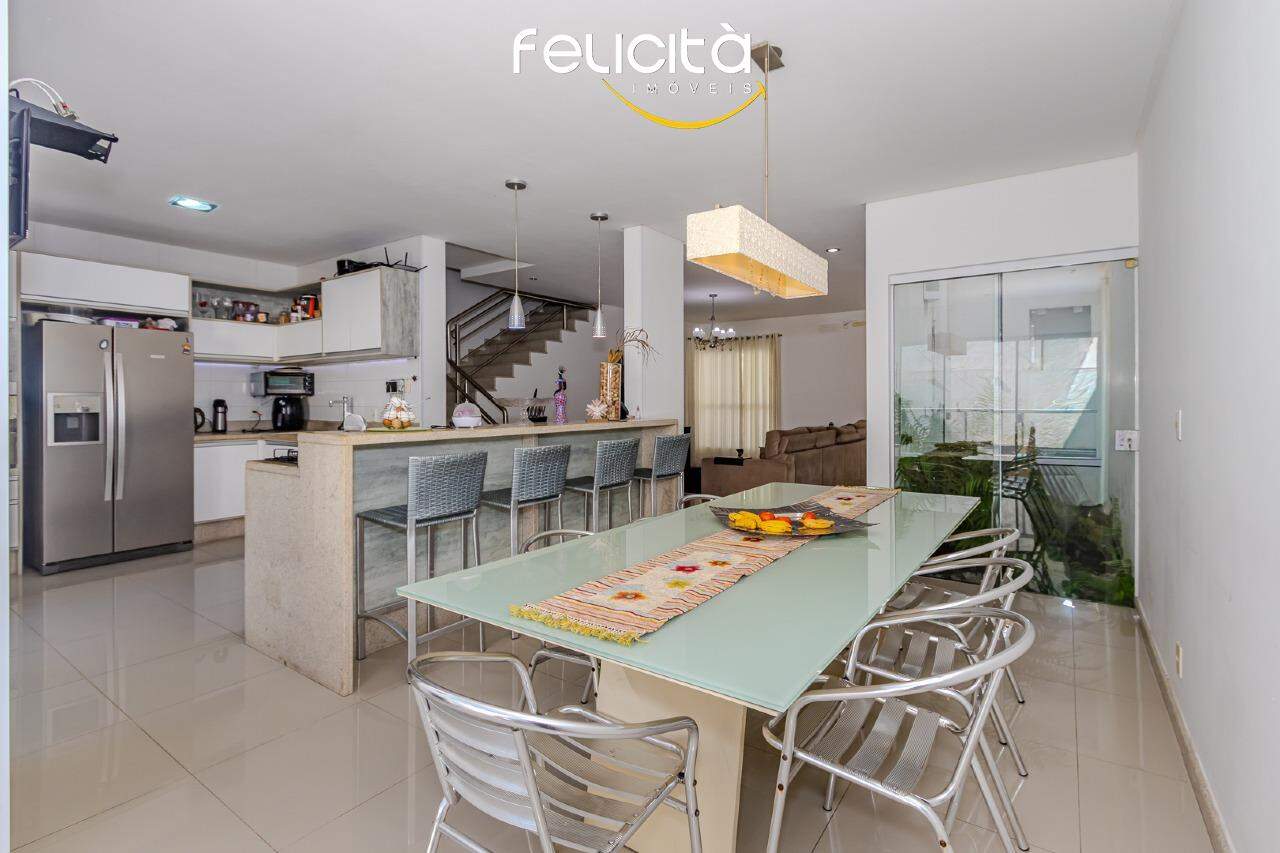 Casa de 3 quartos, 209m² no bairro Praia dos Amores, em Balneário Camboriú | Eu Corretor