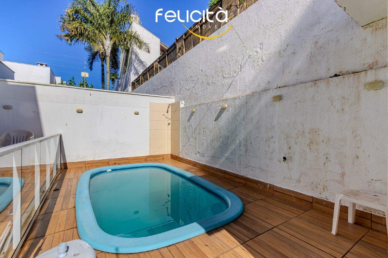 Casa de 3 quartos, 209m² no bairro Praia dos Amores, em Balneário Camboriú | Eu Corretor