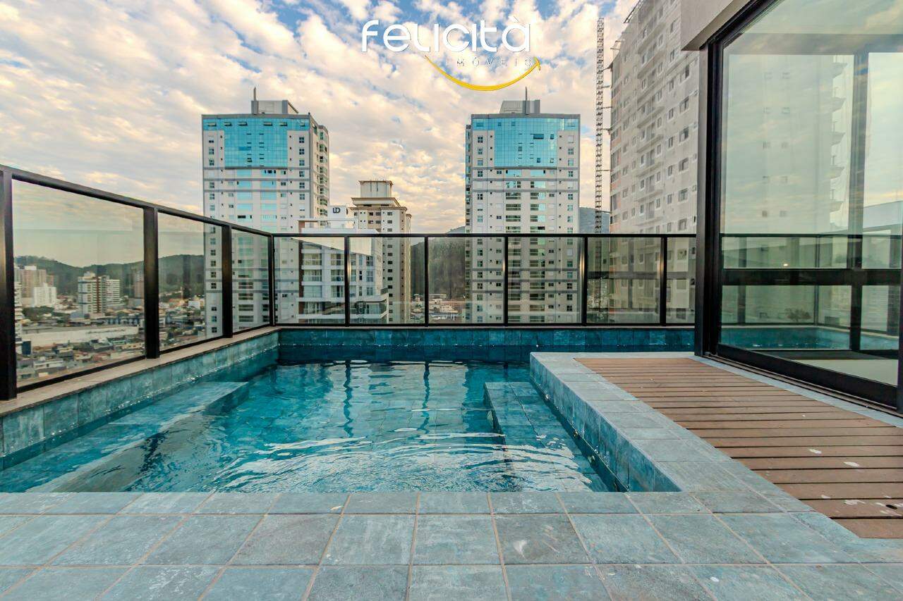Cobertura de 3 quartos, 320m² no bairro Fazenda, em Itajaí | Eu Corretor
