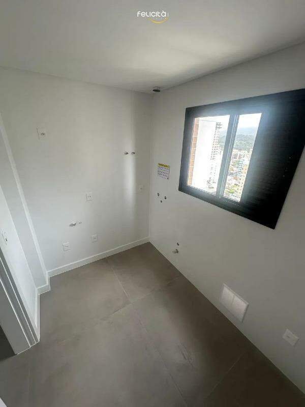 Apartamento de 4 quartos, 149m² no bairro Centro, em Balneário Camboriú | Eu Corretor