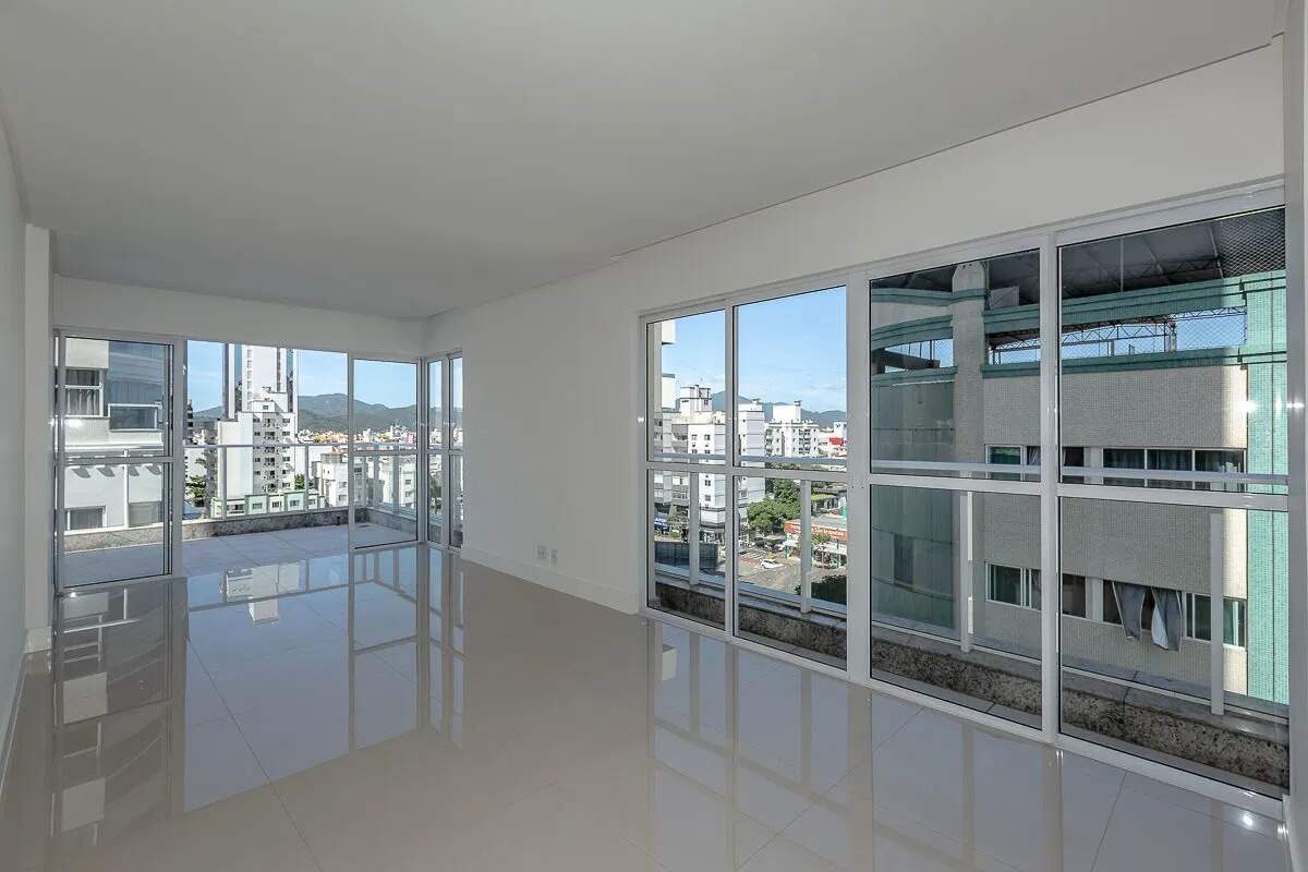 Apartamento de 3 quartos, 173m² no bairro Centro, em Balneário Camboriú | Eu Corretor