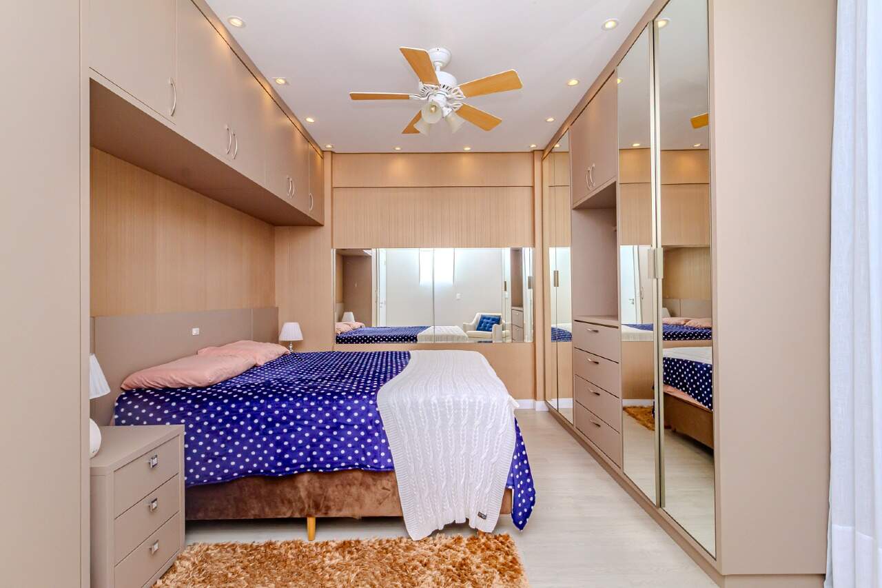 Apartamento à venda no Pioneiros: 