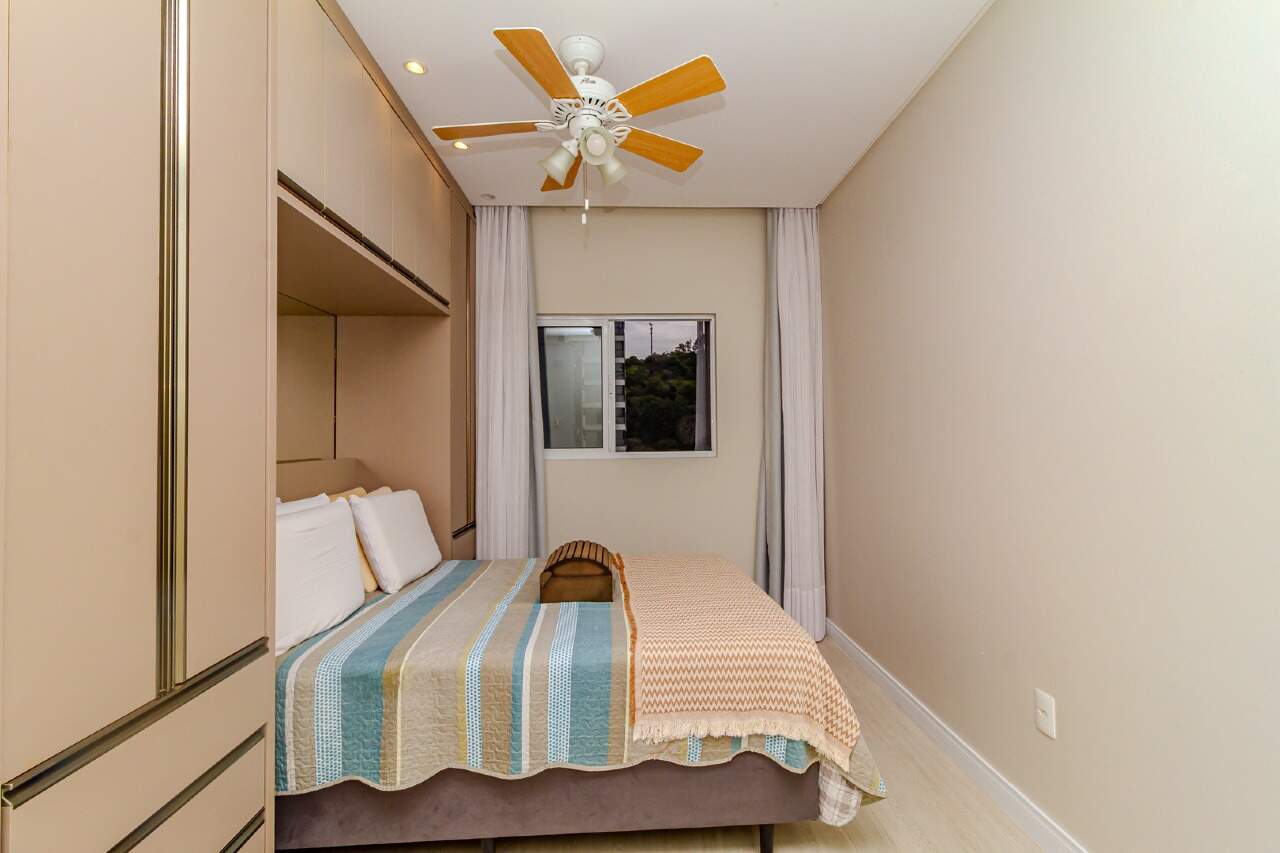 Apartamento à venda no Pioneiros: 