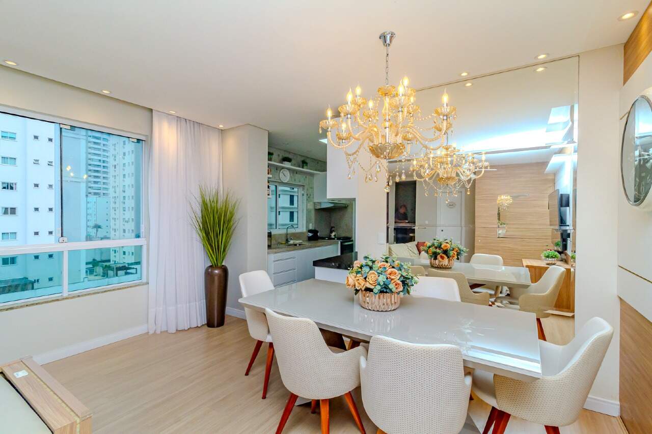 Apartamento à venda no Pioneiros: 