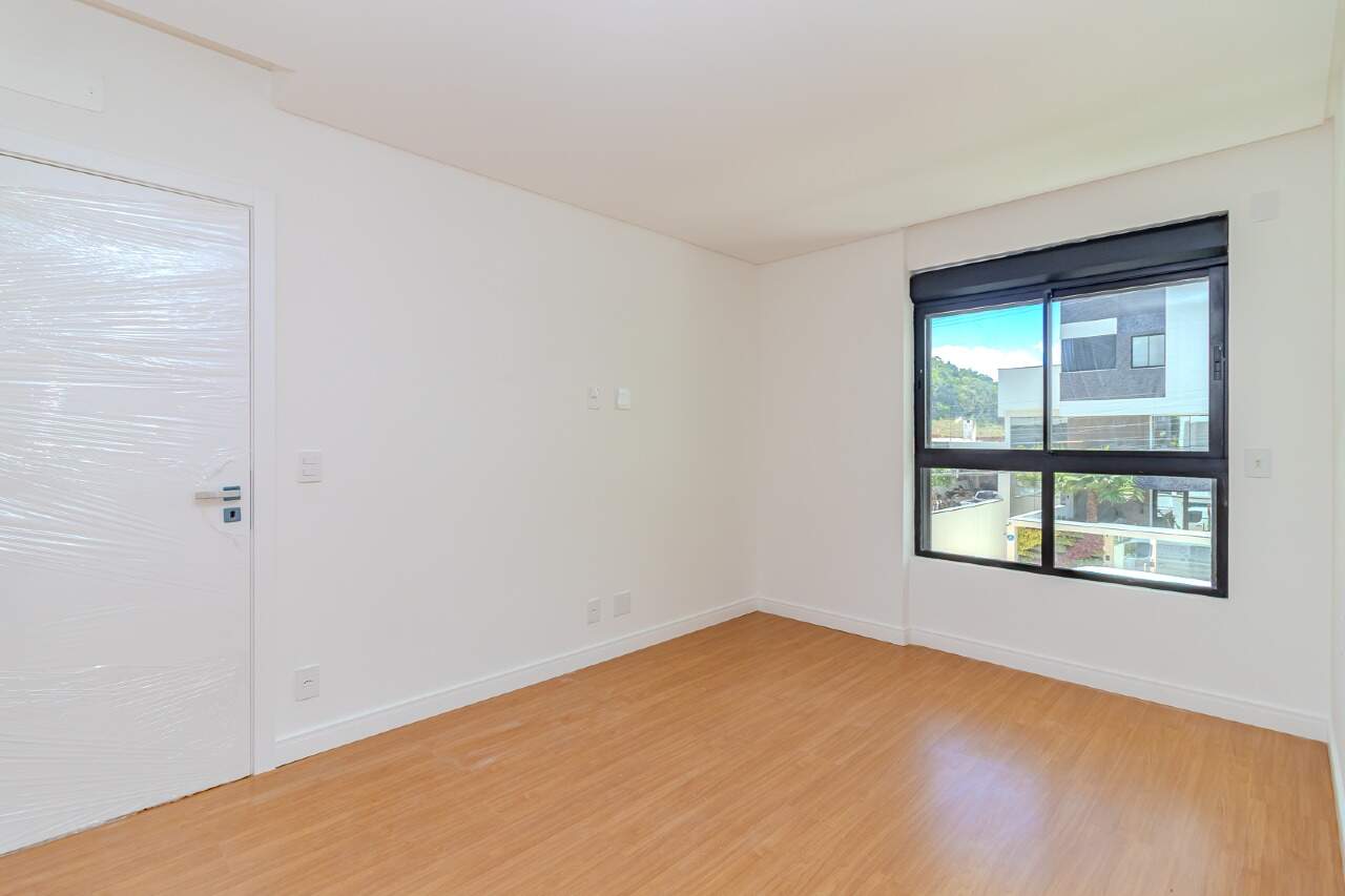 Apartamento diferenciado à venda no Praia Brava: